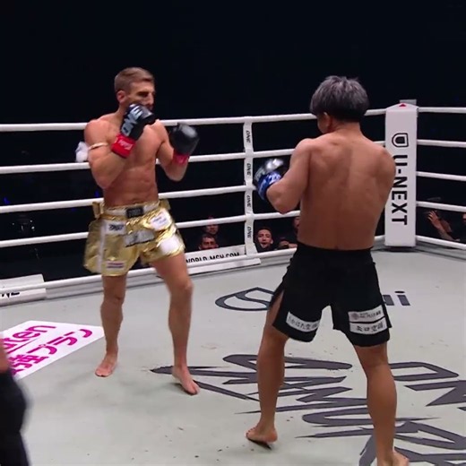 Perfect combo 💥 Will Jonathan Haggerty retain his crown against Hiroki Akimoto at ONE SAMURAI 4?