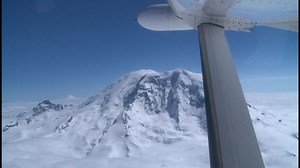 Mount Rainier scenic flight delivers more than views