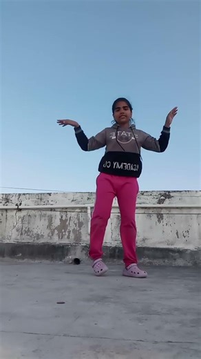 dance like song #trending#punjabisong #aditi #dance