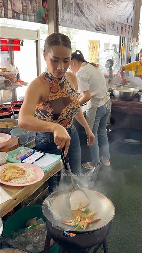 Beautiful Mom cooks Spicy Crab Rice in Countryside of Thailand