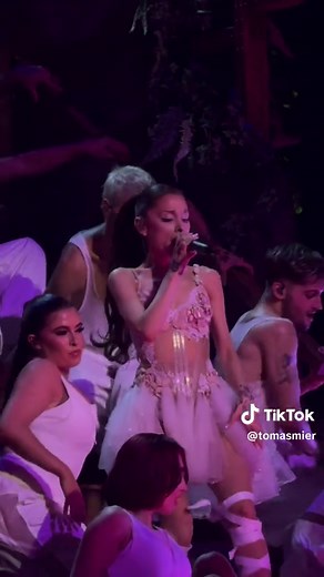 Ariana Grande Break Free Live | Eternal Sunshine Tour