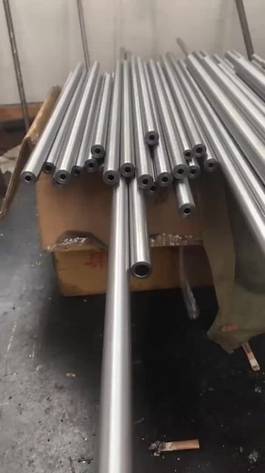 #seamlesspipe #steelpipe #precisionsteeltube Precision hydraulic steel pipe, outer diameter 12 mm, 16 mm, etc.