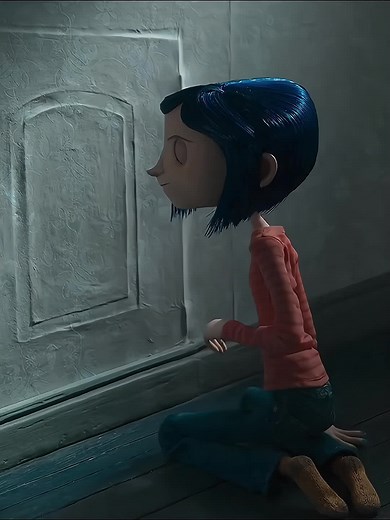 Escena de Coraline y la Puerta Misteriosa