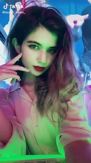 Lauren Hanakoi: TikTok Star with Captivating Eyes