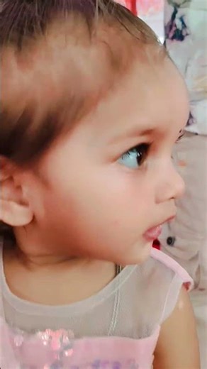 # kithe chali kabutri ban k #cutebaby #cute
