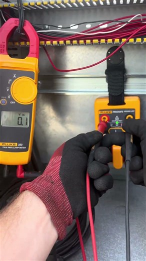 An example of how the Fluke PRV240FS Proving Unit can be used.