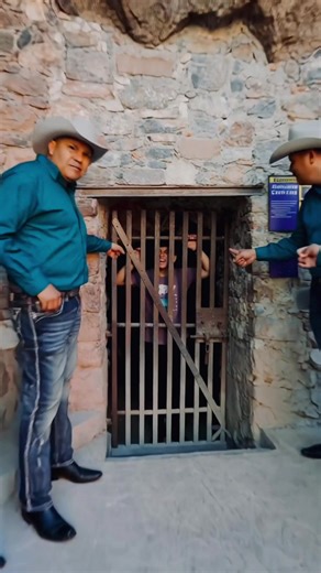 Al calabozo por no escuchar a los masters del huapango!🚨👊🔥🎶