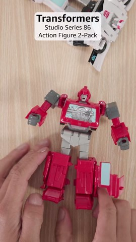 Transformers Studio Series 86 Buzzworthy Bumblebee Battle Damage Ironhide & Prowl Action Figure 2-Pack