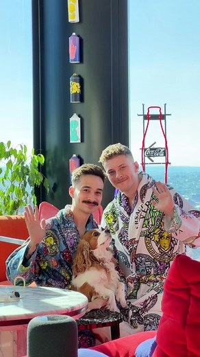 Exploring the Vibrant World of Maximalism in Interior Design