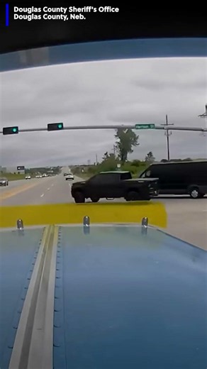 Truck pulls in front of trooper