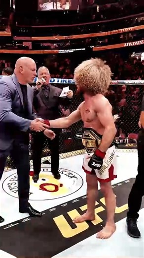 Мераб Двалишвили защити успешно титлата си и продължава да доминира безупречно в категория петел на UFC. Повече инфо на MMA.BG video: dana white | MMA Bulgaria