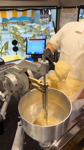 Fried tofu balls, golden ball | 廷a理工御宅 | Facebook