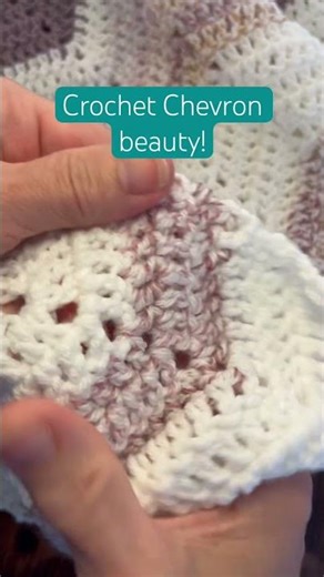 These colors!😍 Chevron baby blanket beauty! #crochet #crochetbabyblanket