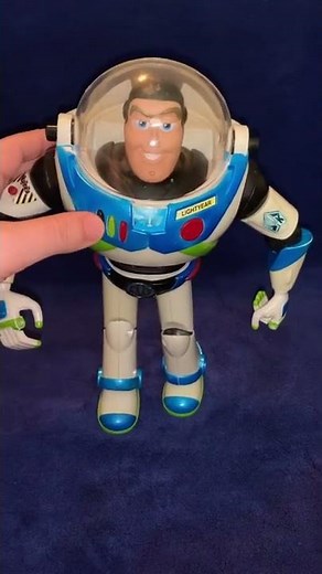2001 Buzz Lightyear Pixar Hasbro Talking Action Figure Toy Story