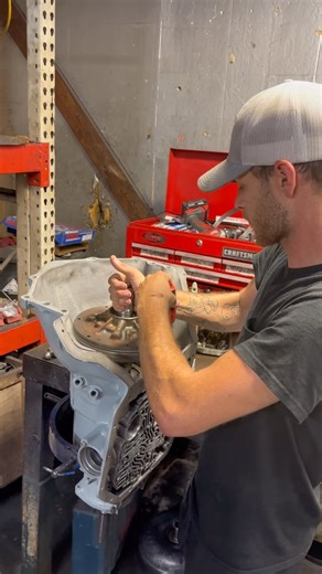 6K views · 771 reactions | Setting your turbo 350 transmission end play #fsp #transmsisions #rebuild #engine #valve #gas #chevrolet #truck #chevy #oldsmobile #mechanic #oil #ring #bushing #bearing #hub | Tyler Jackson | Facebook