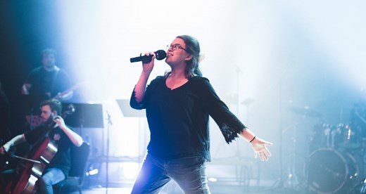 カラオケで映像を流す方法DAM編！持ち込み背景に変えるには？