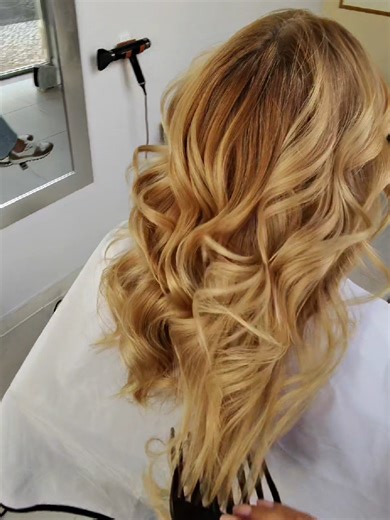 Long-Lasting Curls Tutorial with a Curling Iron