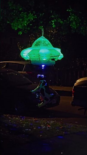 Amazing alien abduction Halloween decor. #shorts #halloween #decor