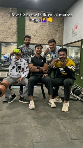 Príyãnshù Yådàv on Instagram: "Gym me ladkio ka matter ho gaya 😂"