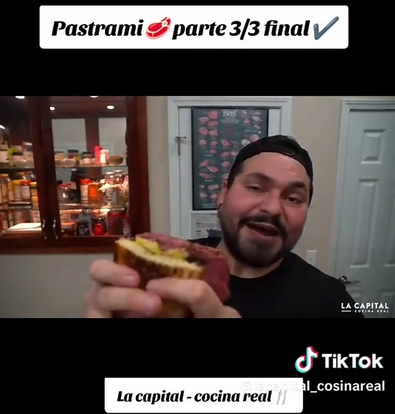 Pastrami🥩 parte 3/3 final✔️ La capital - cocina real🍴 #sudamerica #lacapitalcocinareal #mexico🇲🇽 #latino #amburguesa #viralditiktok #fypシ゚ #chicharron #chicharron #sudamerica #alitasdepollo #brisket