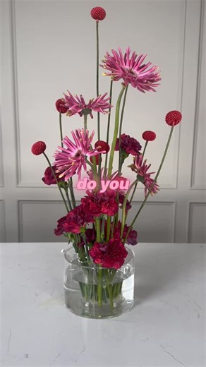 Sorry, Carrie knows best 💅🏼 #diywedding #diybride #diyflowers | Flower Moxie