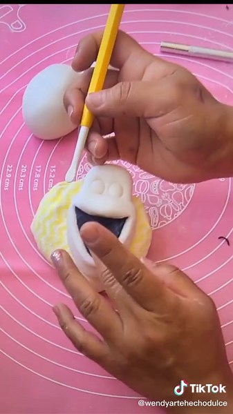 Modelando a Olaf en Fondant: Decoración de Tortas