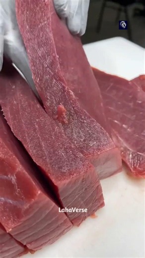 What Happens If You Eat Tuna Fish Skin? 😱
