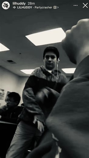 #RAE: chase free #fypシ #modelfinder #chasemodel #silvertone