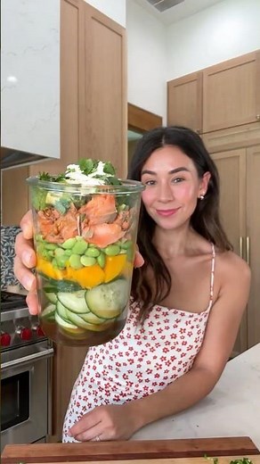 Ensalada de sushi con mango y salmón 🍣🥗