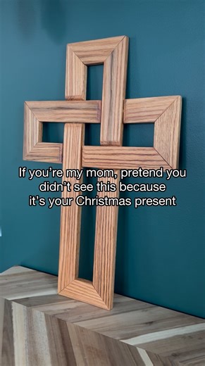 Simple DIY Gift Ideas- wooden woven infinity cross! #woodworking #diygifts #woodengifts #woodcross