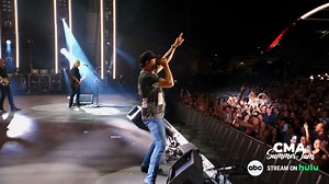 53K views · 1.6K reactions | We couldn't end Country's Hottest Night without this fan favorite!  Thanks for watching #CMASummerJam with us on ABC or streaming on Hulu! West Coast - it's your turn! | CMA Country Music Association | Facebook