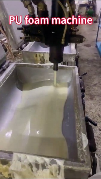 PU foam machine #foammachine #pufoammachine #pufoam #foam #machine #foamingmachine #foamingmachinefactory #viral #fyp #tiktok