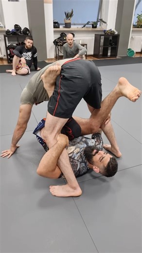🚨This Reverse De La Riva Trick Is Absolutely NASTY👾#bjj #bjjshorts #nogi #mma #jiujitsu #leglocks