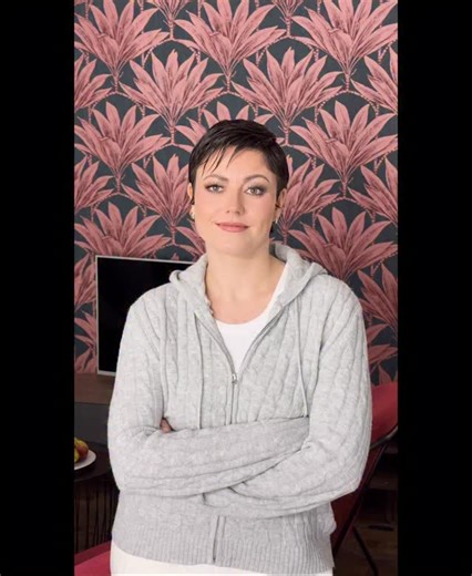 Wer hat mein Programm BLÜTEZEIT schon gestreamt? 🤩Unter bluetezeit.tv könnt ihr euch mein Stand-Up Special ansehen! | Tahnee