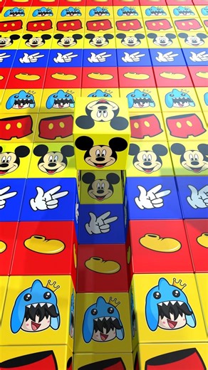 Cartoon characters line sliding Zoom #satisfying #roblox