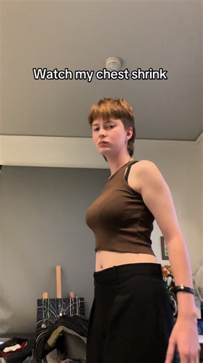 Difference with and without a binder #binding #binder #binderboy #transmasc #transmasculine #transtips #chest #compression #ftmtrans