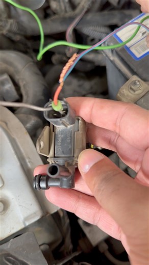 3.4K views · 57 reactions | How to check purge valve tips  #AutoMaintenance #CarProblems #FixingCars #CarMechanic #CarCare #CarService #AutoRepair #CarExperts #CarLife #CarLovers #CarCommunity #CarCulture #CarVlog #CarOfTheDay #AutoElectrician #CarRepair #CarElectrics #MobileElectrician #AutoService | Muhammad Rohail | Facebook