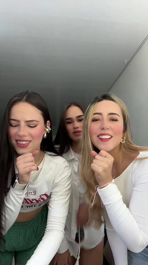 Videos de Laura valencia (@lvalenciac7) con “Amor con hielo - .1daudioz 💌”
