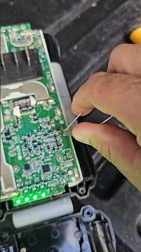 How to fix a 40v Ryobi battery #ryobi #battery #how #tools #powertools