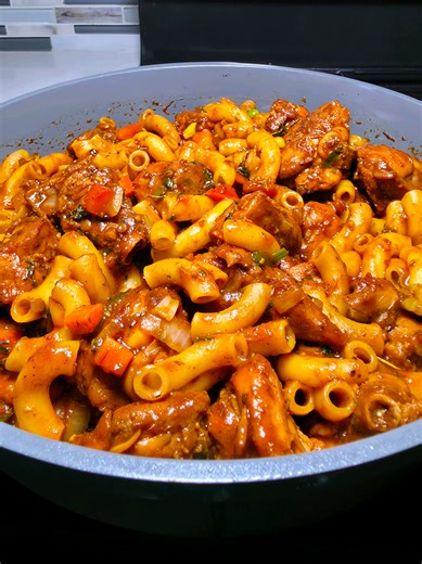 Delicious Guyanese Chicken & Macaroni Stew Recipe