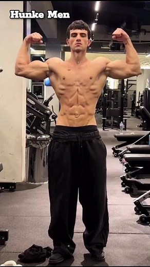 Very toned#aesthetic#muscle#motivation#posing#abs#chest#biceps#model#body#hunk#gym#work#back#bulge