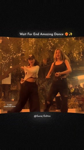 Chamma Chamma || Girls Dance || WhatsApp (Lyrics) Dance Status ||