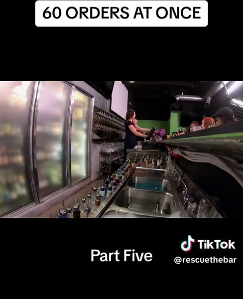 60 ORDERS AT ONCE#fyp #bar #barrescue