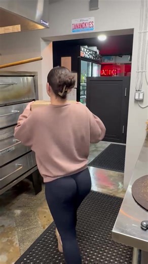 Thin Crust Pizza: The Perfect Slice On Your Plate