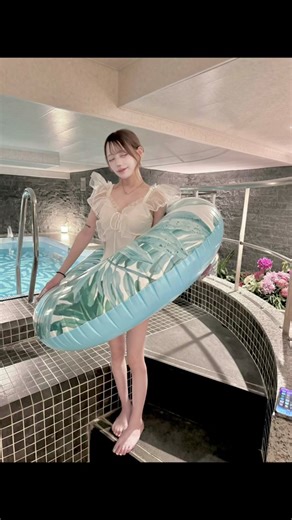 夏のプールで感じる爽快感