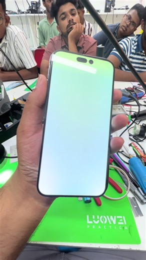 iPhone 14 Pro Max Green Display Fixed ✅ #iPhone14ProMax #GreenScreenFix #MobileRepair #TechHack #iphonerepair