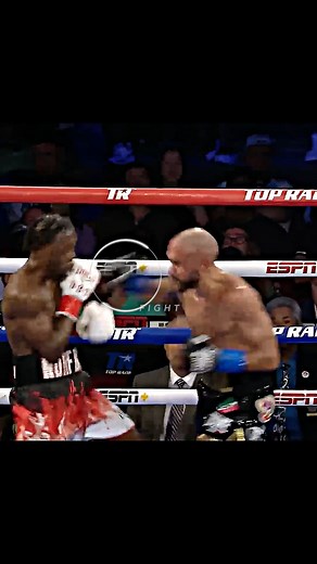 Boxing Science | The Perfect Philly Shell Defense - Technique Breakdown 🥊 #boxing #phillyshell #keyshawndavis | Instagram