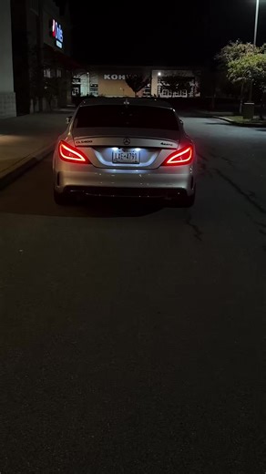 Exploring the Mercedes W218 Model Features