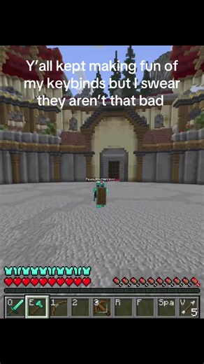 Best Minecraft PC keybinds for faster building and combat