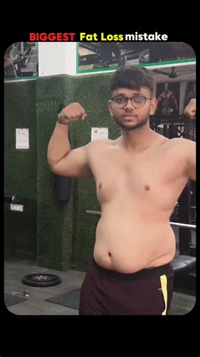 🔥 From FAT ➜ FIT (Naturally 🌱) No shortcuts. No spot reduction — only Science Discipline 💯 85 KG ➜ Transforming naturally again 💪 Stop 1000 crunches ❌ Start Calorie Deficit | Steps | Strength Training 🔥 👇 Follow for real, natural fat loss tips daily 🌱 No shortcuts. No excuses. Just pure discipline 🔥 Every reel = one step closer to my goal 💯 🌱 100% Vegetarian Fat Loss Journey 🏋️‍♂️ Old-school Training 🚶‍♂️ 20K Steps a Day 🧠 Mindset ➜ Consistency ➜ Results Comment “🔥 FAT TO FIT 🔥” i